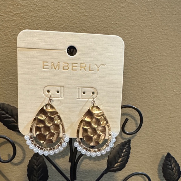 Emberley Jewelry - Emberly Gold and White Teardrop Earrings